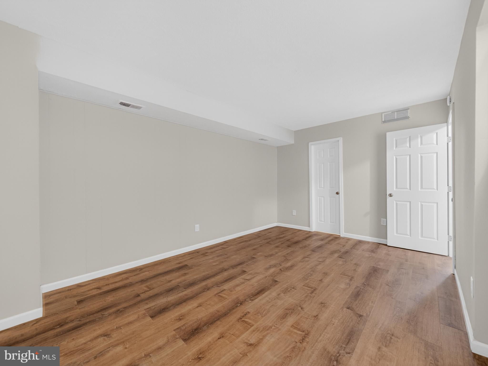 VILLAGE BROOK - Residential