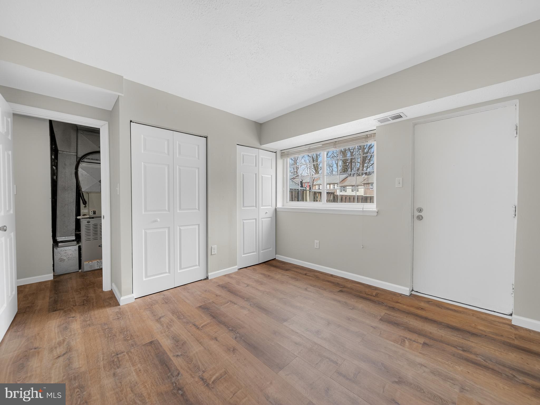 VILLAGE BROOK - Residential