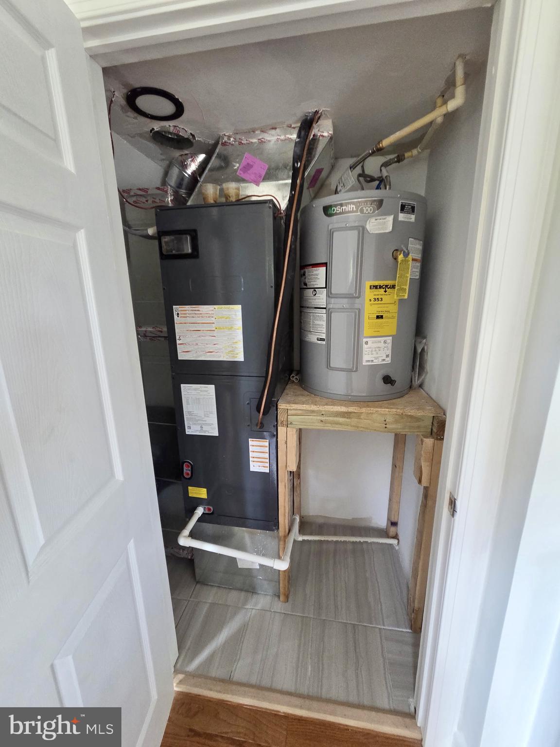 FISHING CREEK/HOOPERS ISLAND - Residential