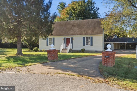 Homes For Sale - 160 Rouzie Drive<br/> TAPPAHANNOCK, VA 22560