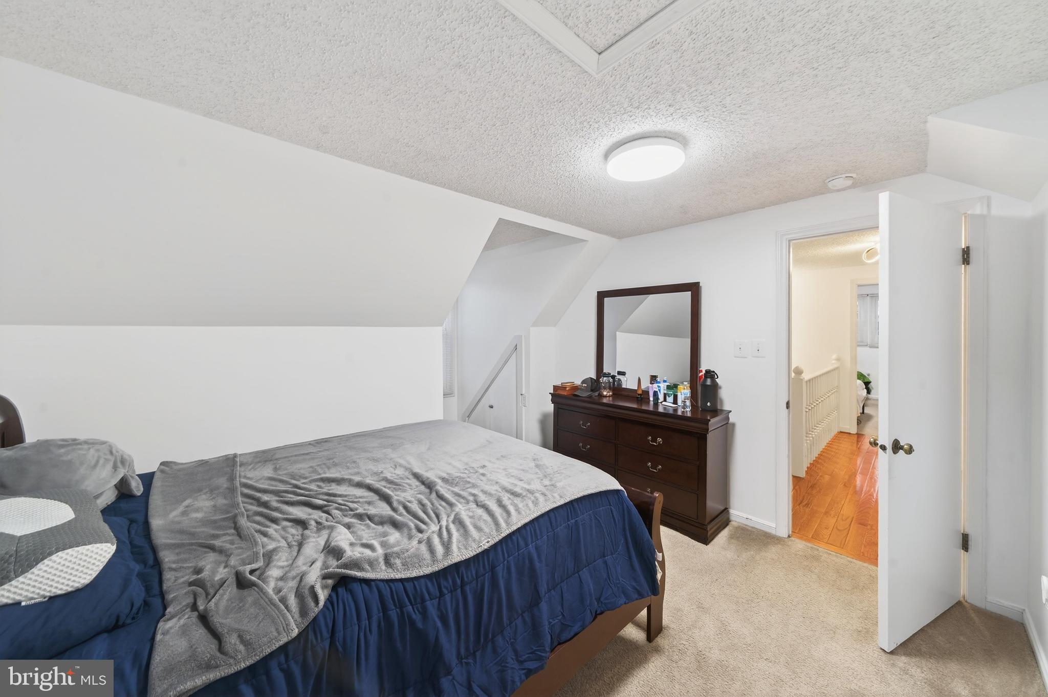 OAK VIEW - Residential