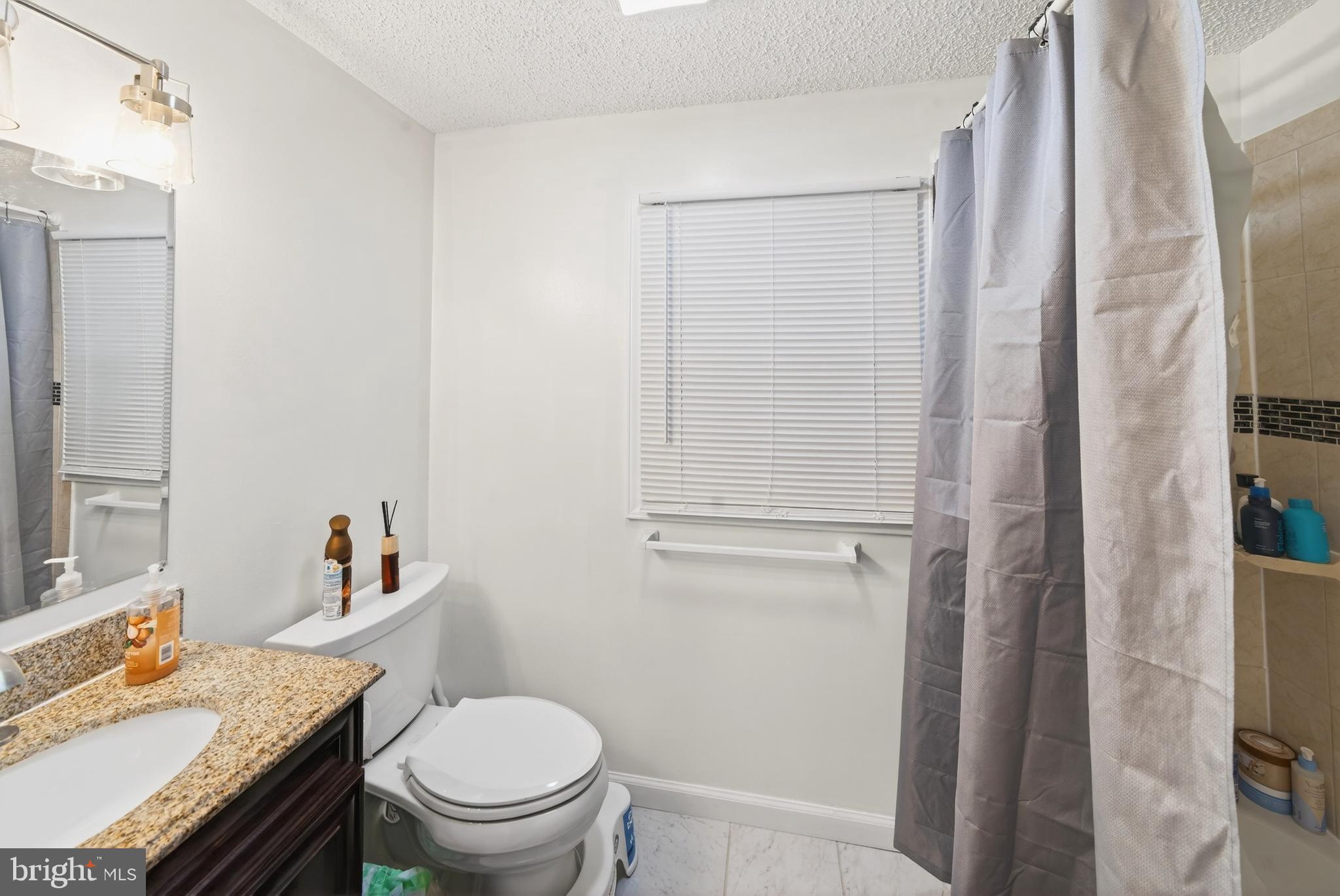 OAK VIEW - Residential