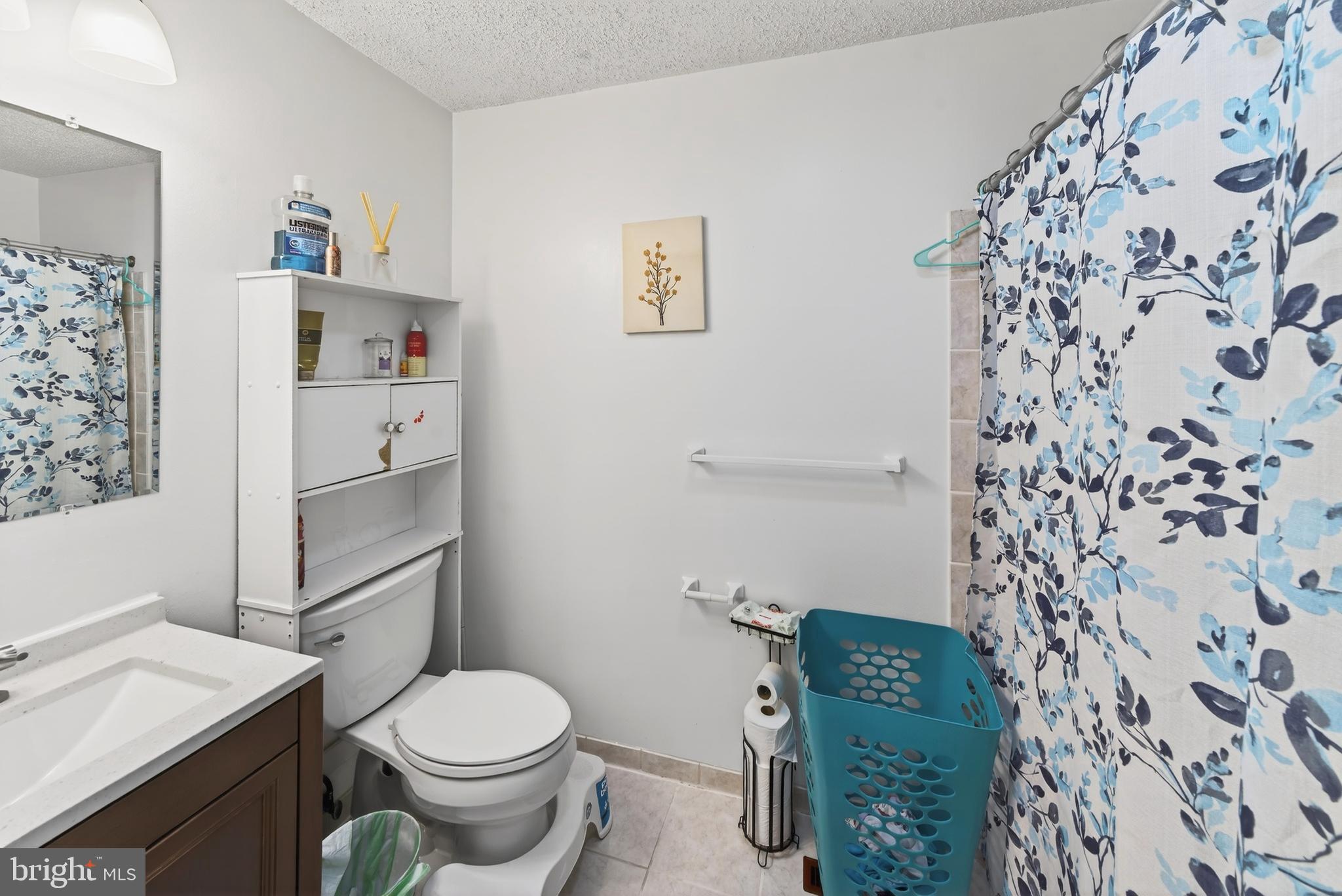 OAK VIEW - Residential