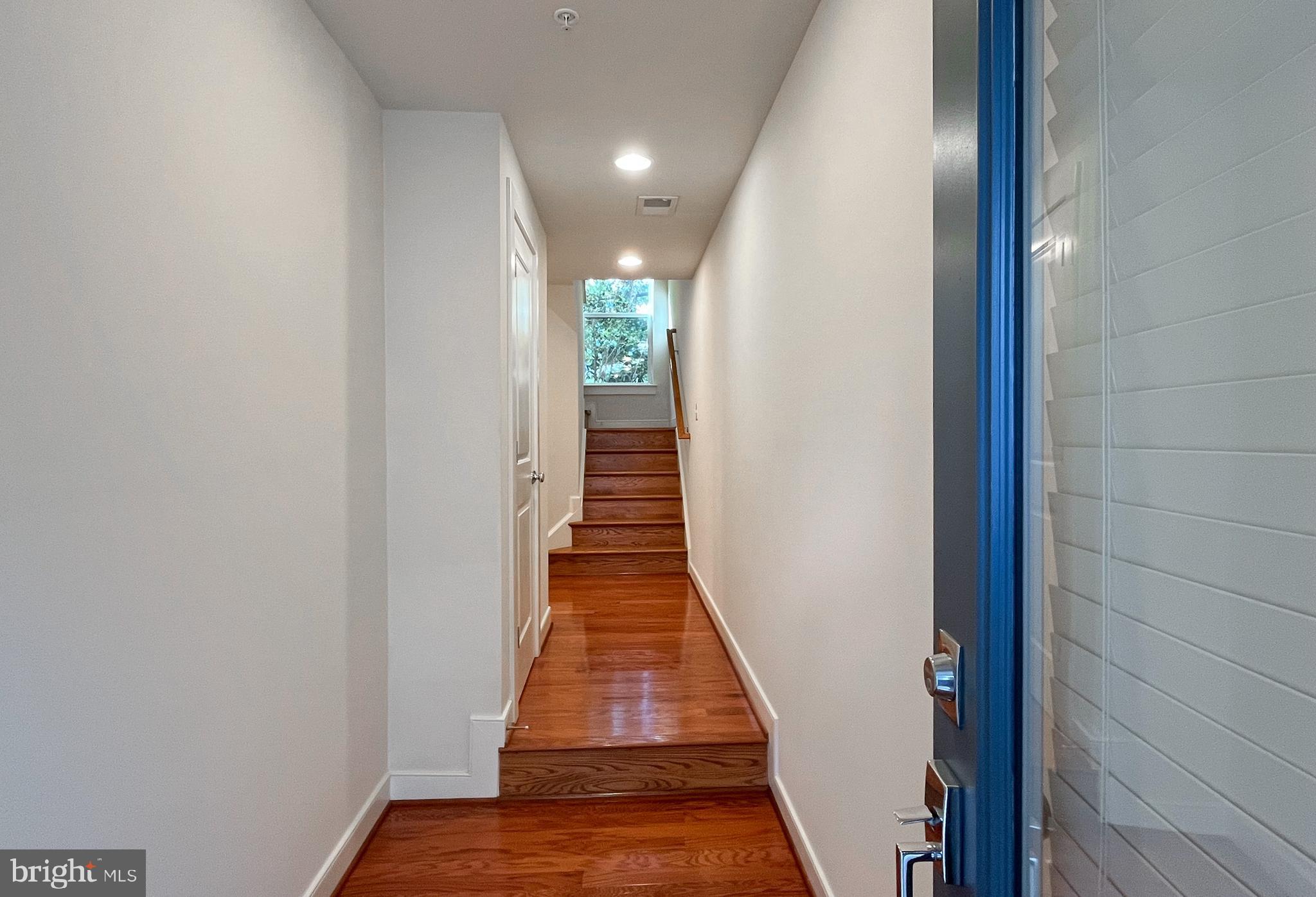 CENTERPOINTE - Residential