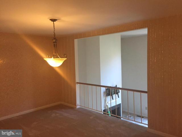 BAY HILLS - Residential