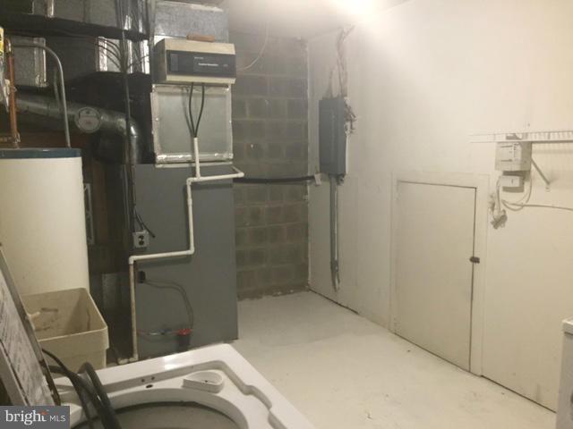 BAY HILLS - Residential