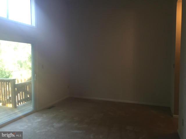 BAY HILLS - Residential