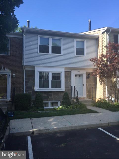 BAY HILLS - Residential