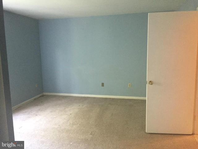 BAY HILLS - Residential