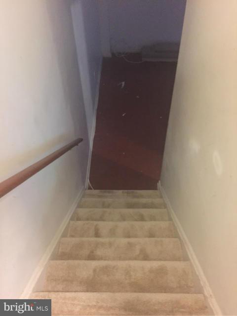 BAY HILLS - Residential