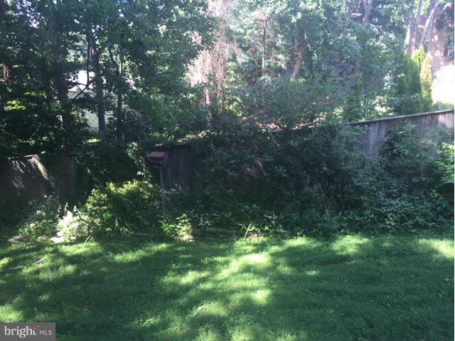 BAY HILLS - Residential