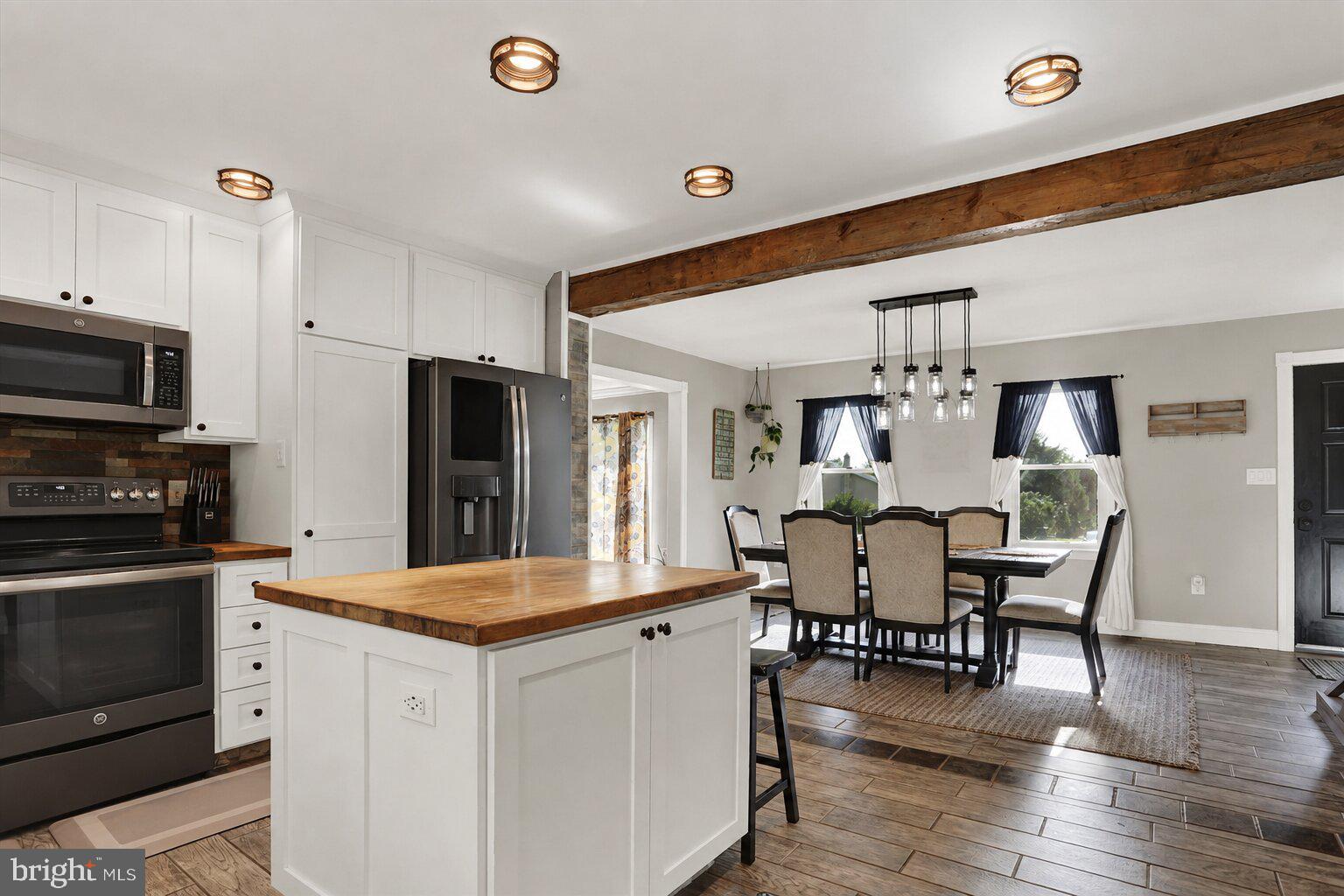 140 DEN MAR DRIVE