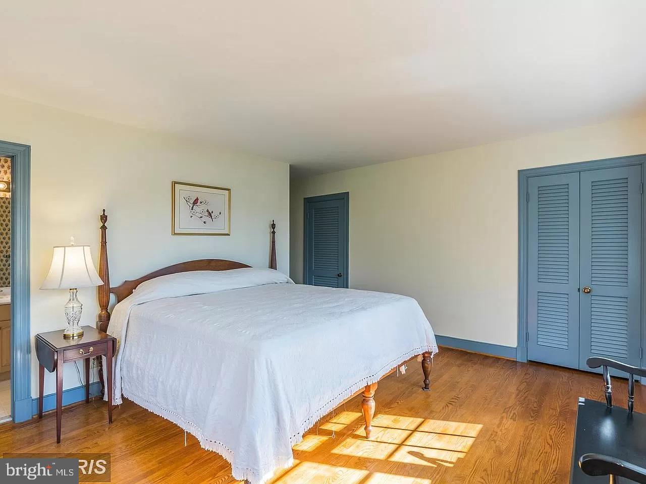 ARGYLE HEIGHTS - Residential Lease