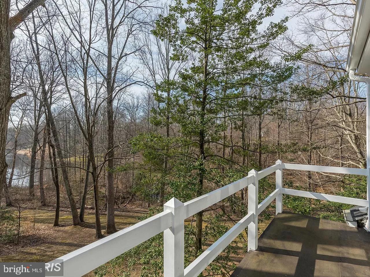 ARGYLE HEIGHTS - Residential Lease