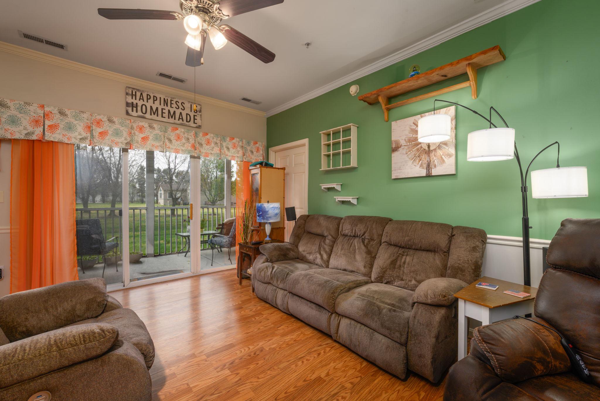 HEARTHSTONE MANOR - Residential