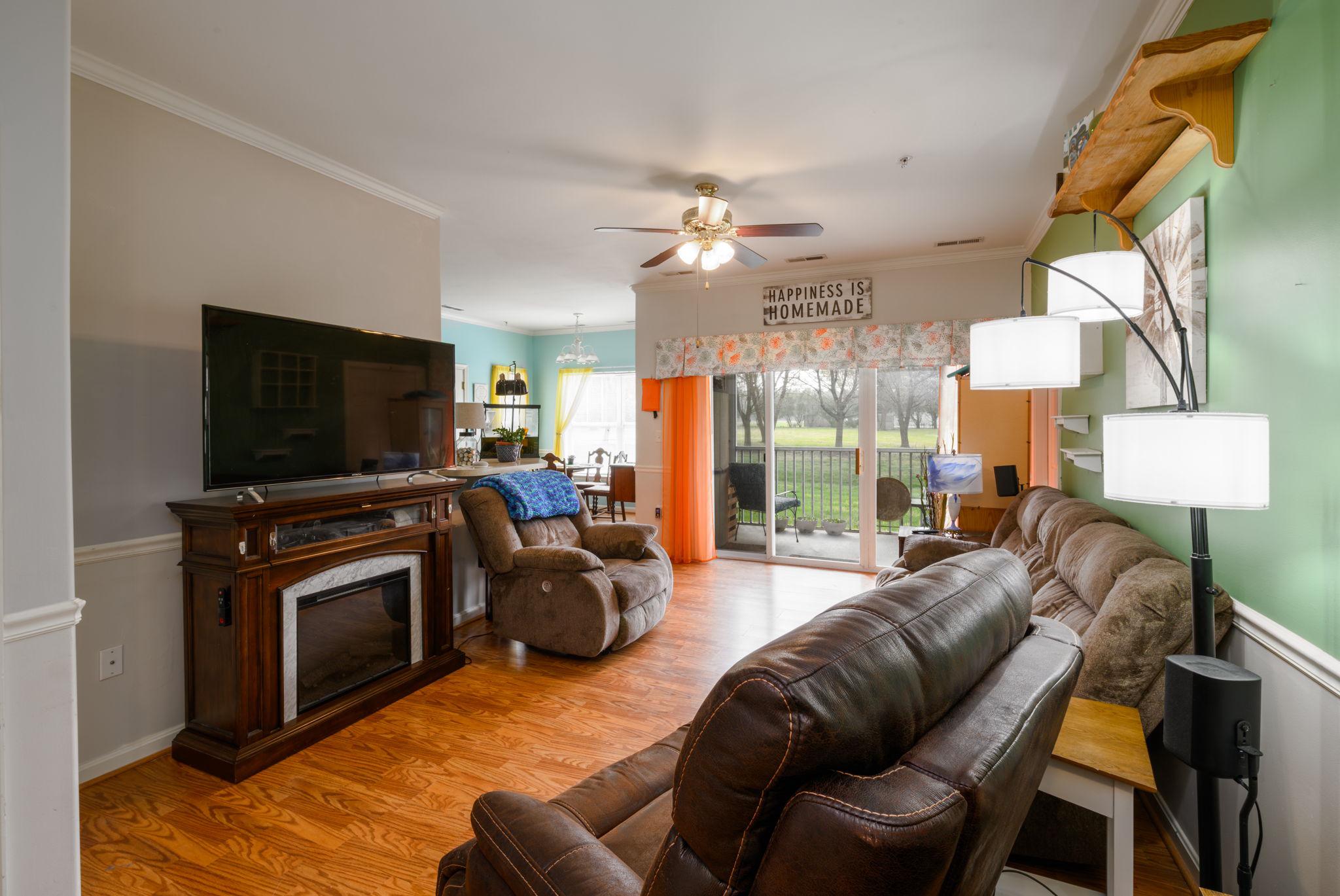 HEARTHSTONE MANOR - Residential