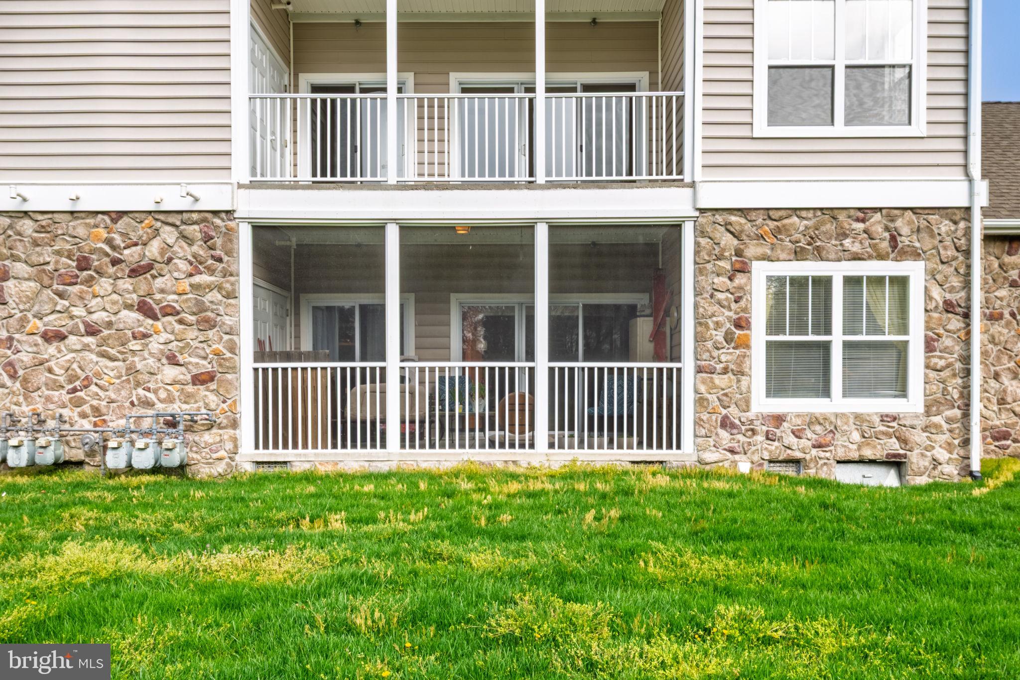 HEARTHSTONE MANOR - Residential