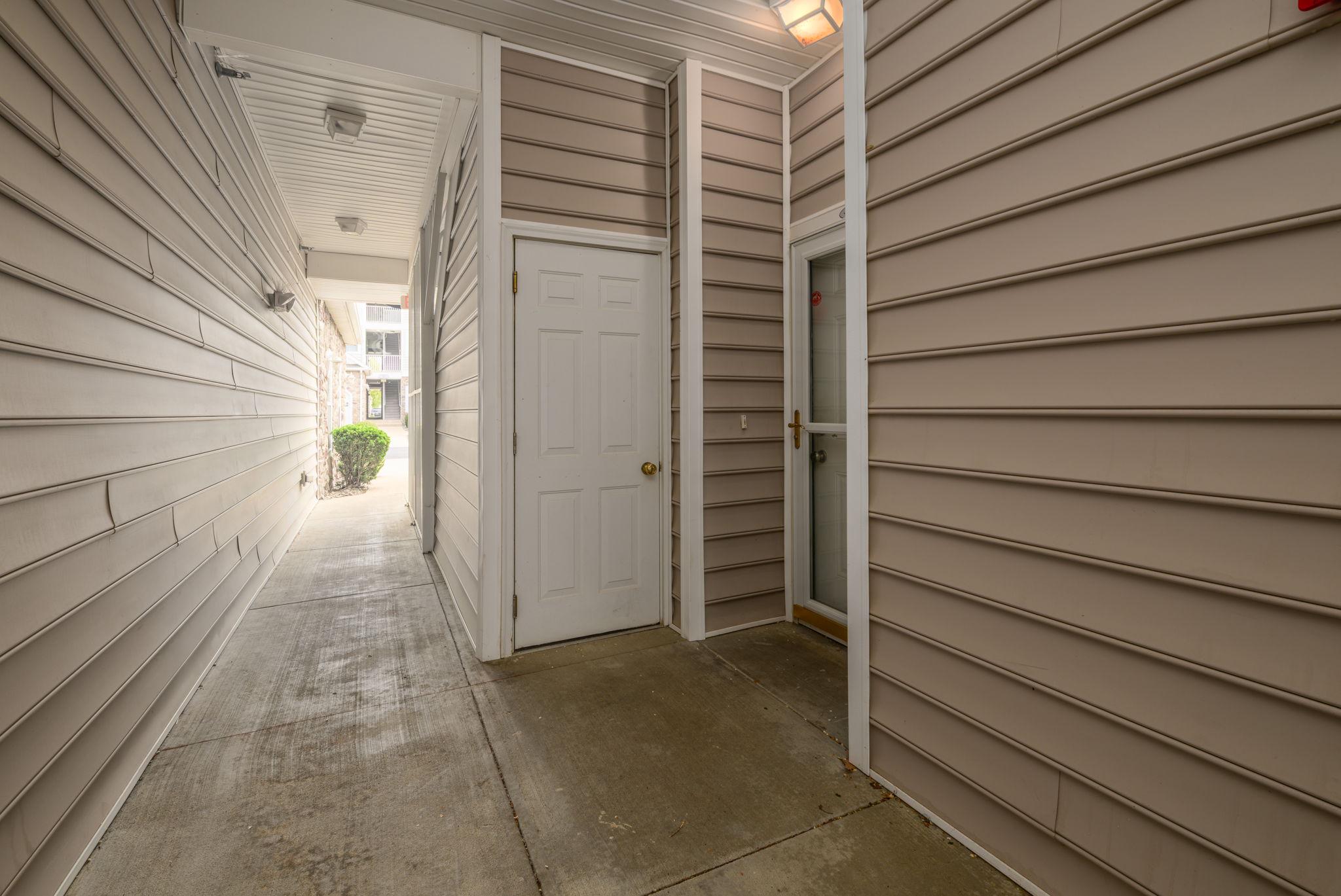 HEARTHSTONE MANOR - Residential