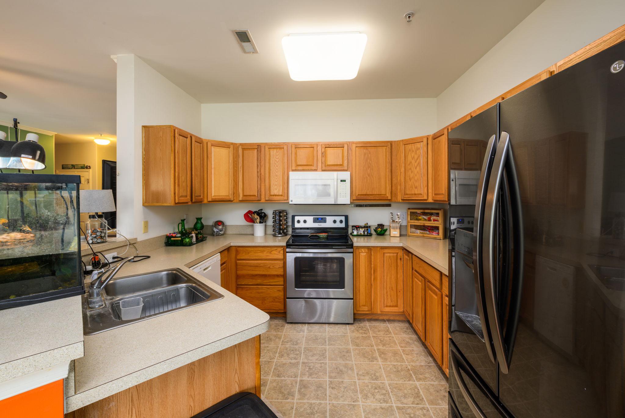 HEARTHSTONE MANOR - Residential