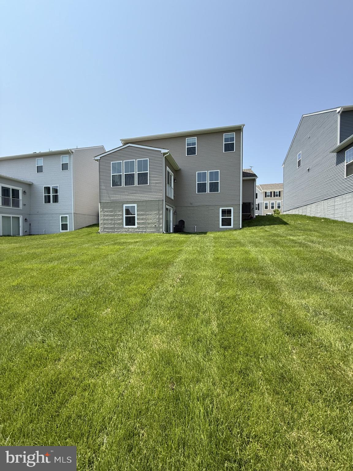 PRESIDENTS POINTE - Residential