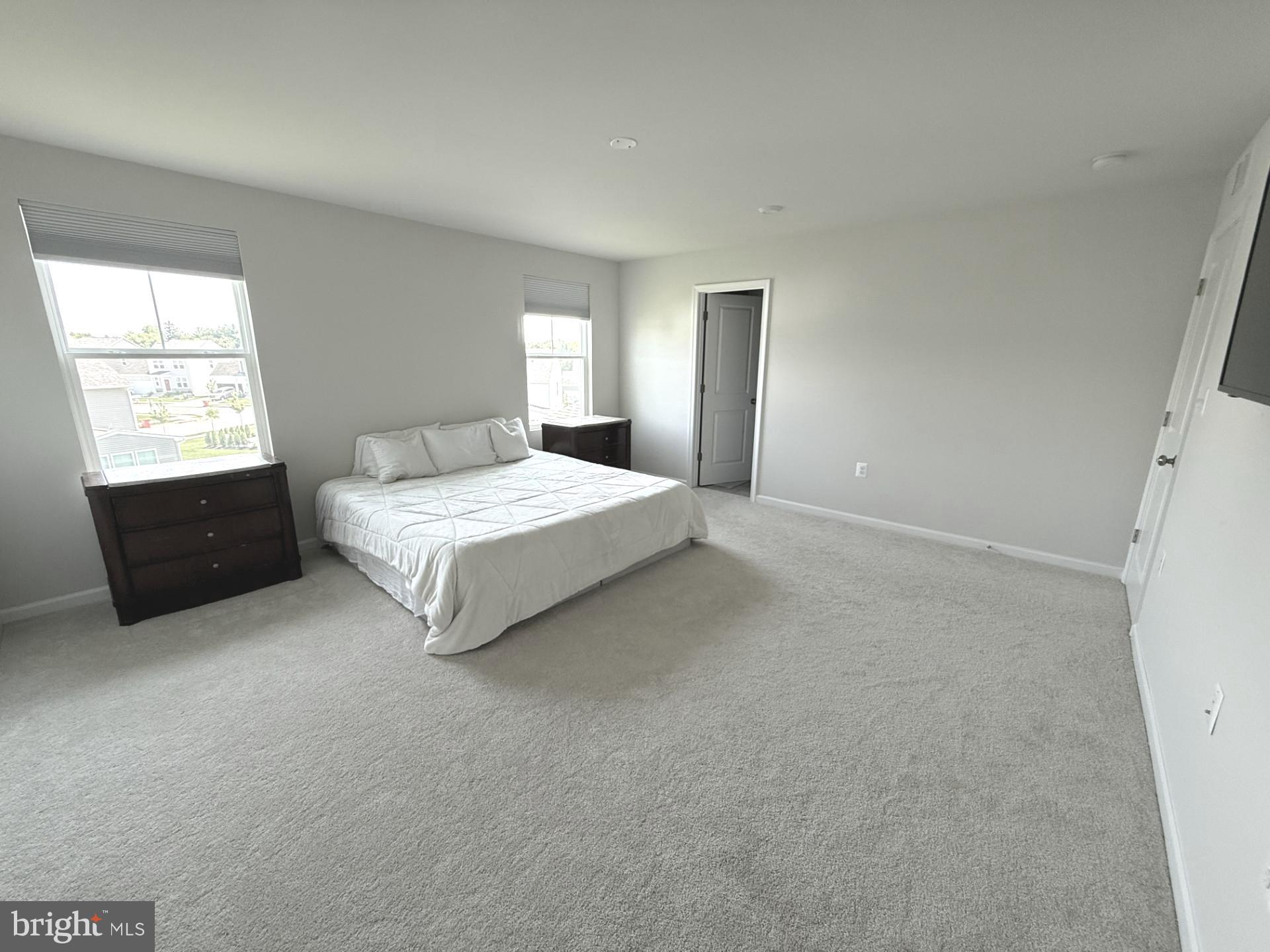 PRESIDENTS POINTE - Residential