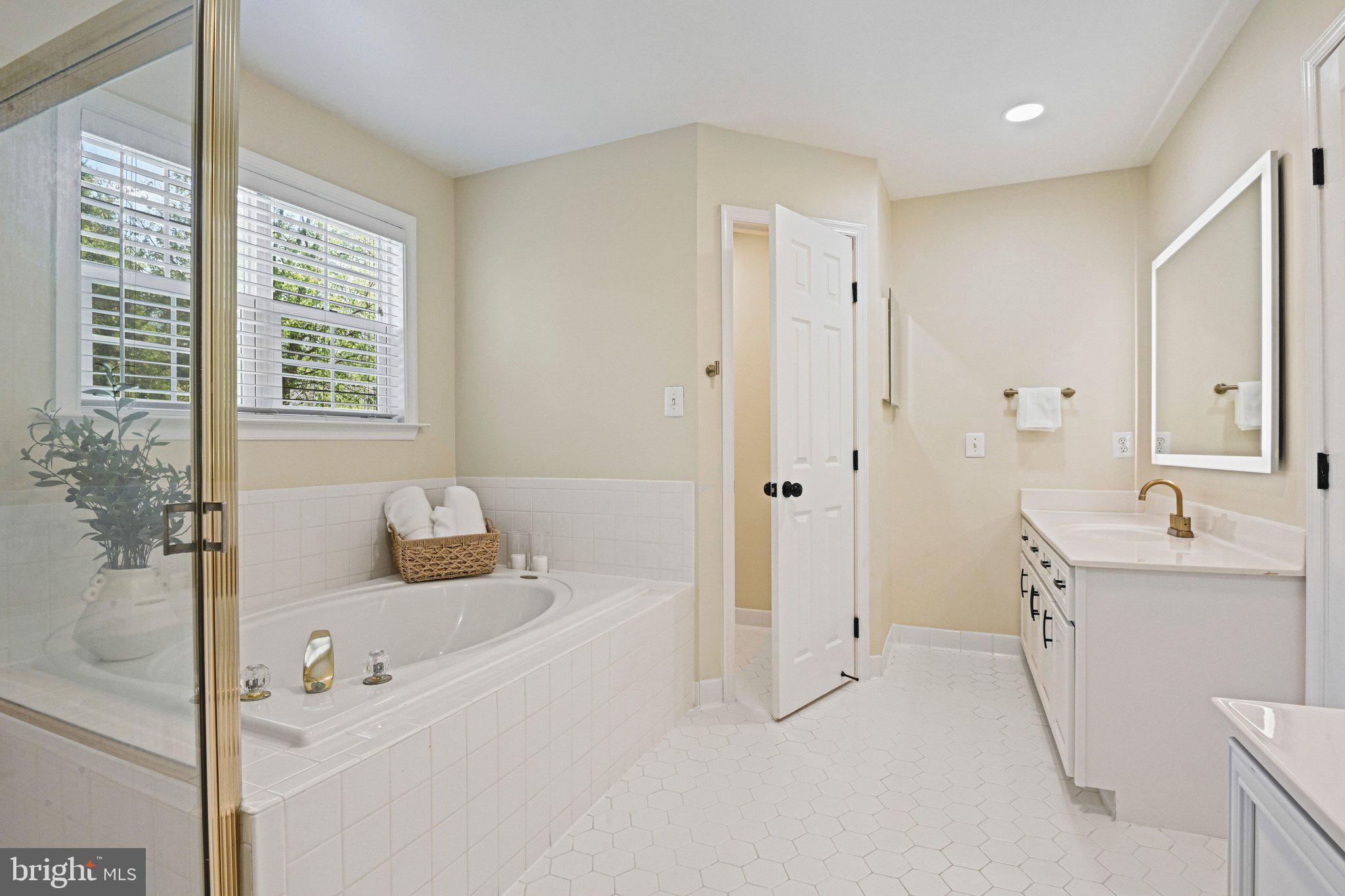 DOMINION RIDGE - Residential