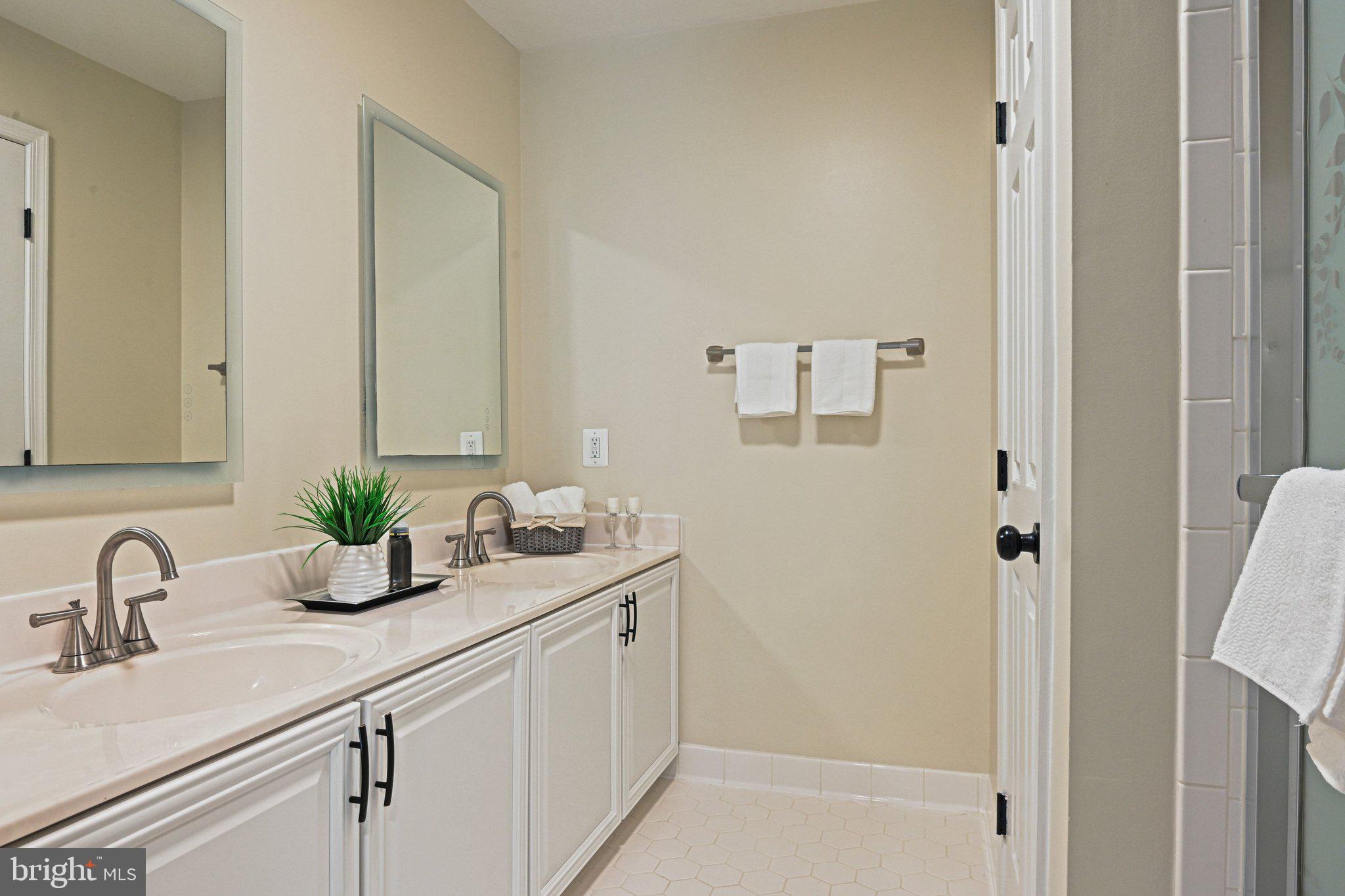 DOMINION RIDGE - Residential