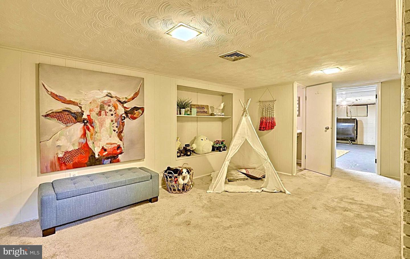 REGULARS - Residential Lease