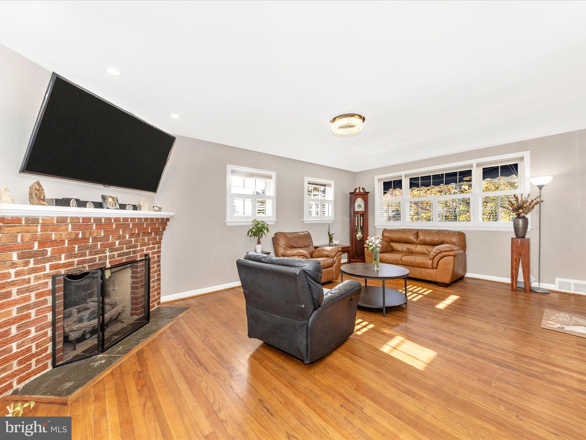 VILLA ESTATES - Residential