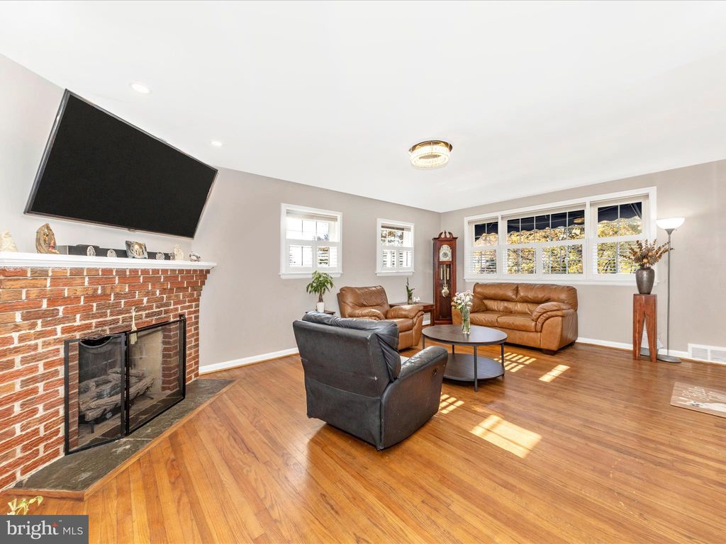 Photo of 800 Young Place, FREDERICK, MD 21702 (MLS # MDFR2072186)