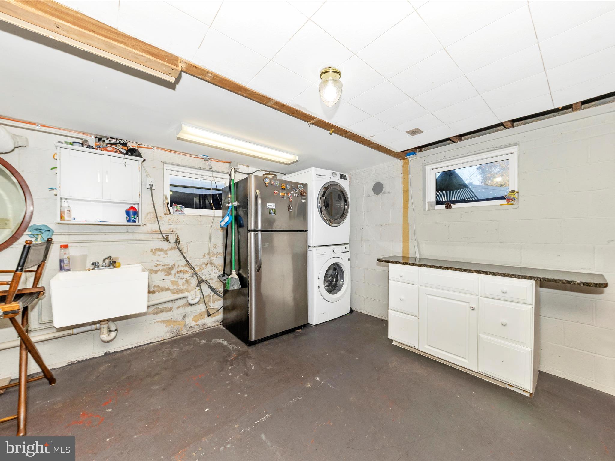 VILLA ESTATES - Residential