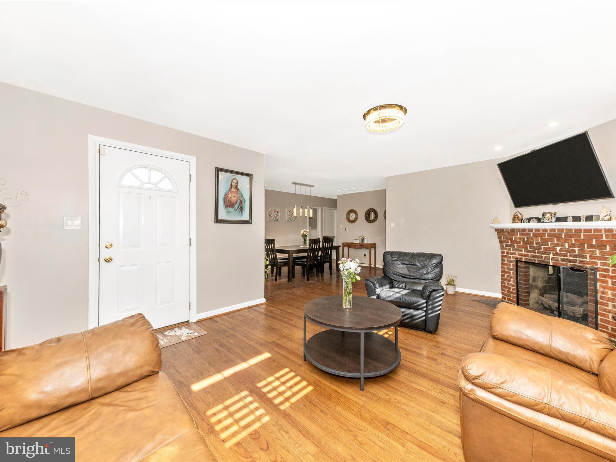 VILLA ESTATES - Residential