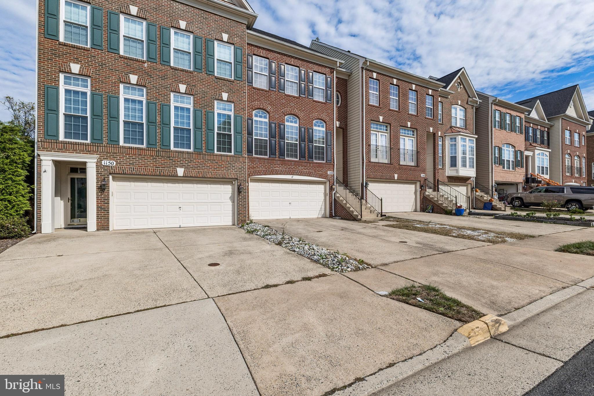 1148 KEOKUK TERRACE NE