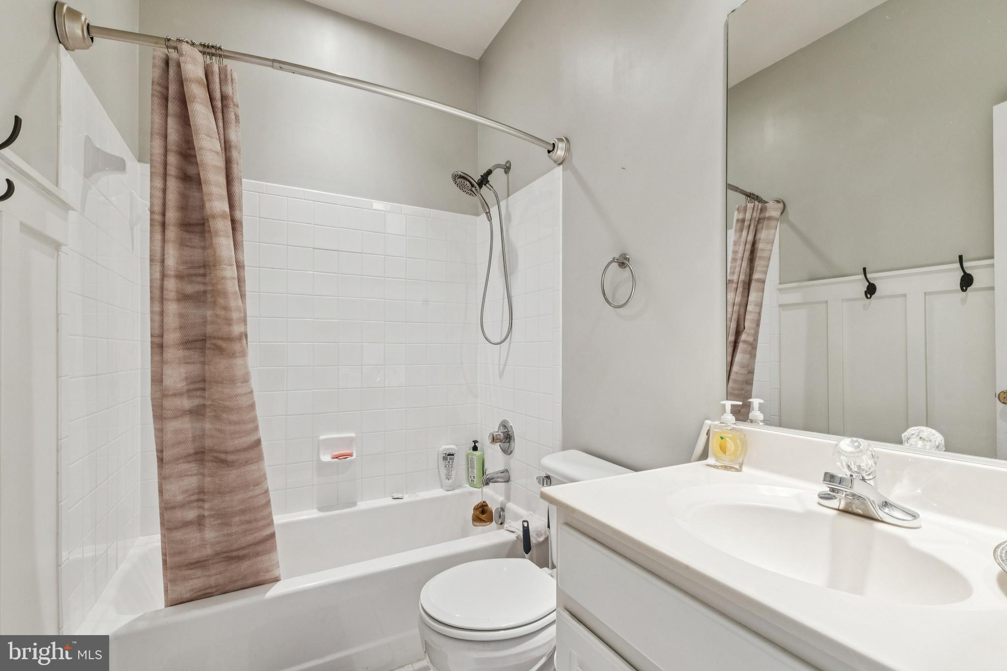 EDWARDS LANDING - Residential