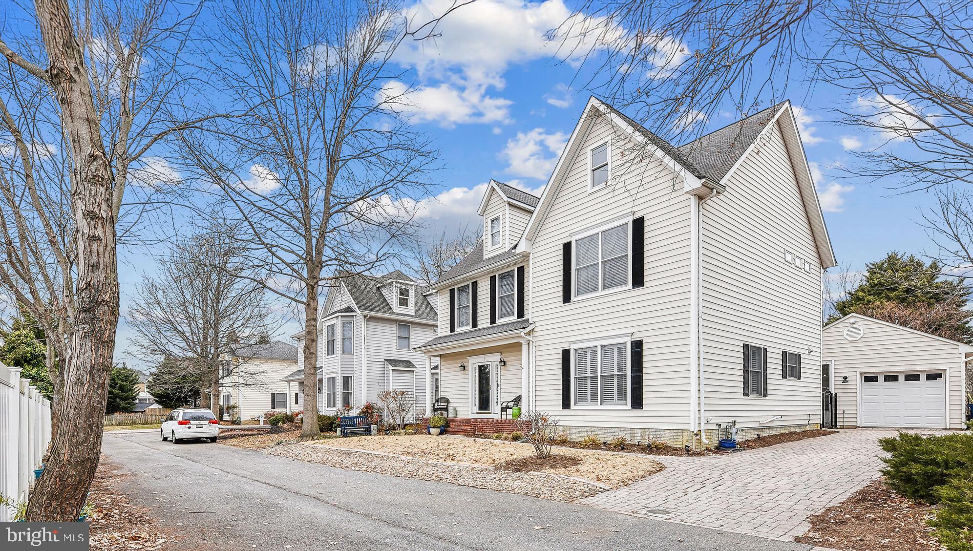 EASTPORT - Residential