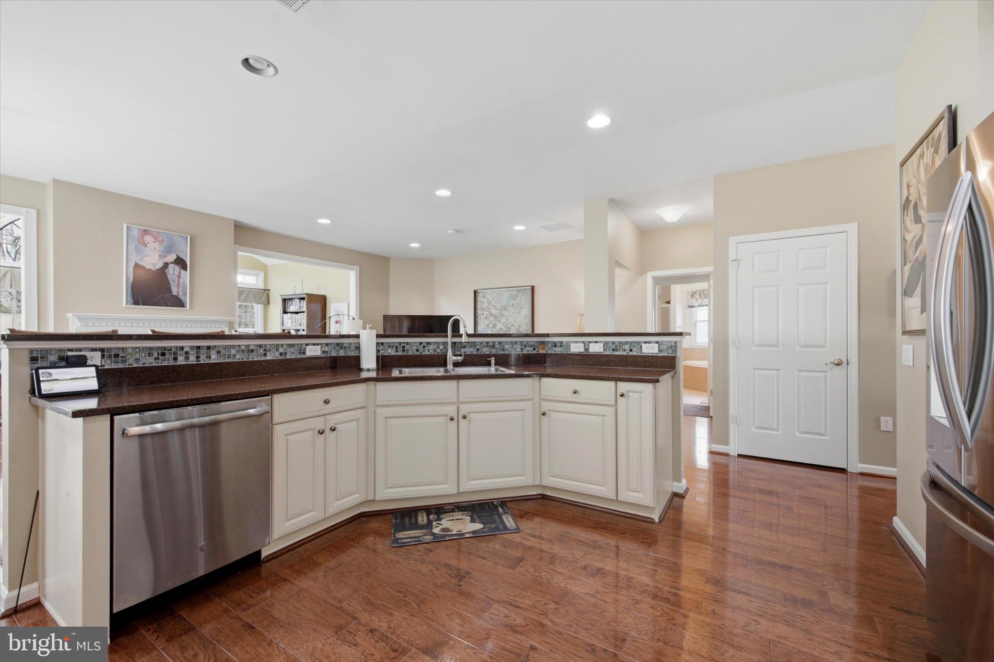 GLENMOOR - Residential