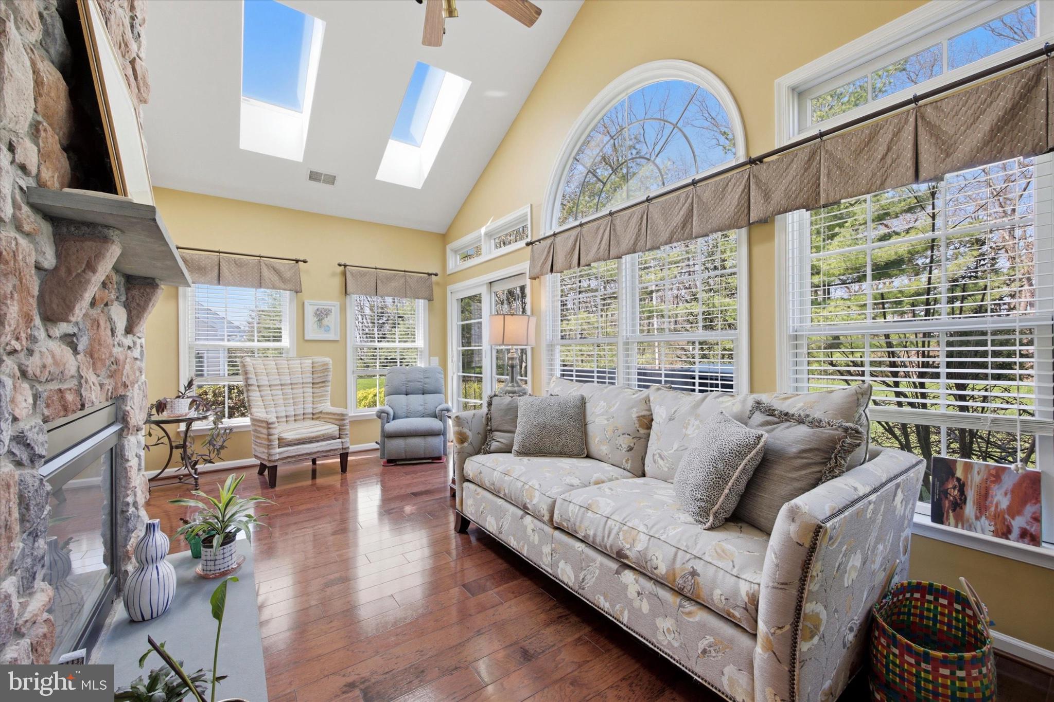 GLENMOOR - Residential