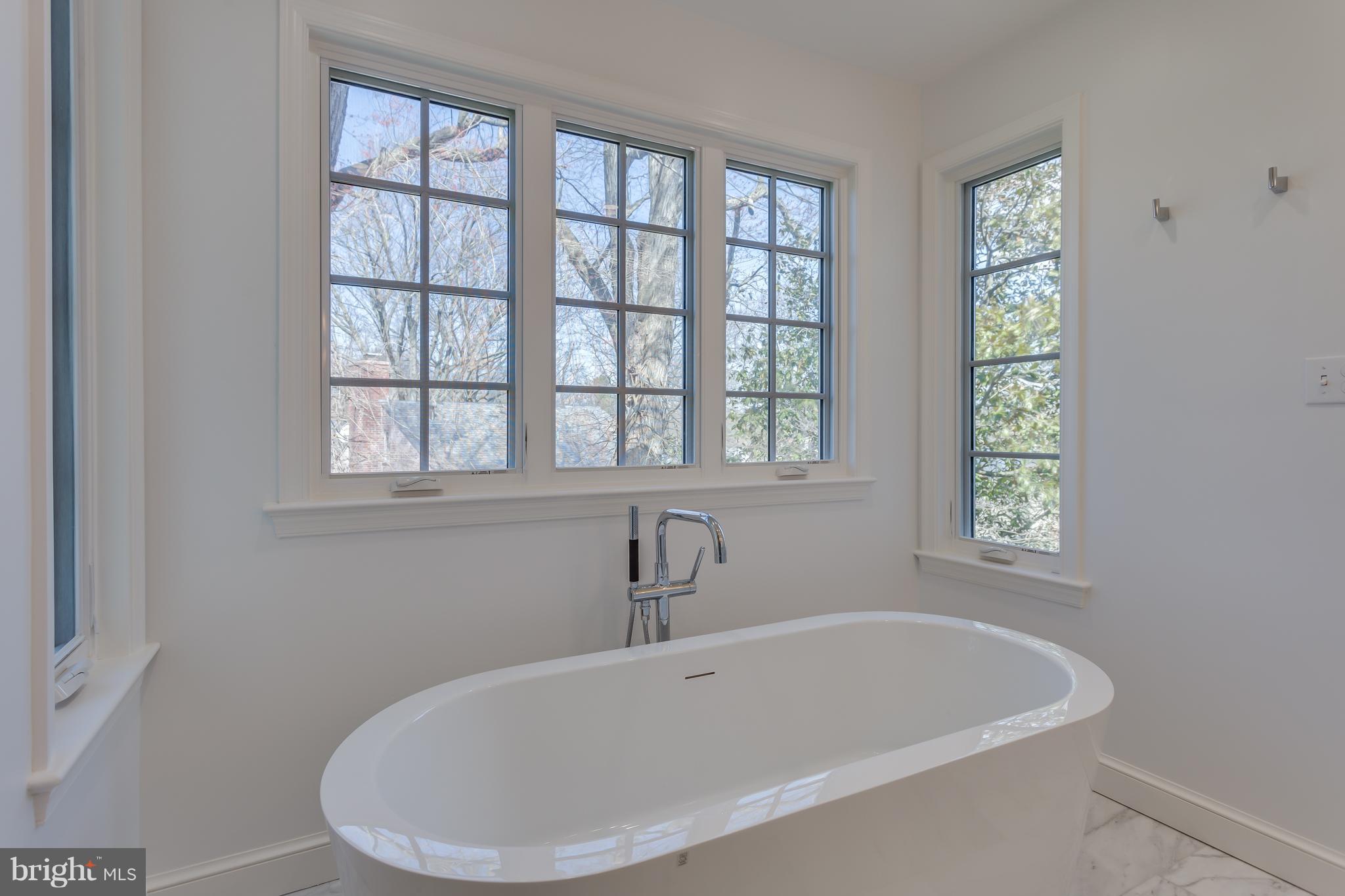 CHEVY CHASE - Residential