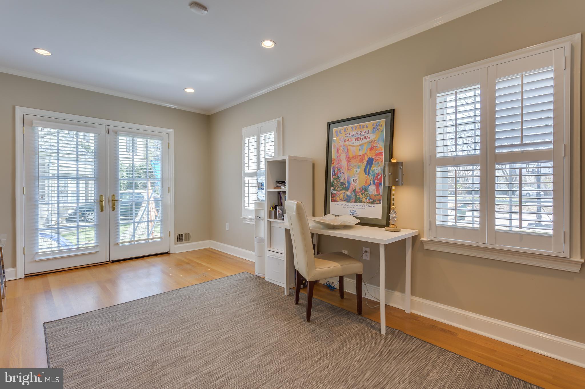 CHEVY CHASE - Residential