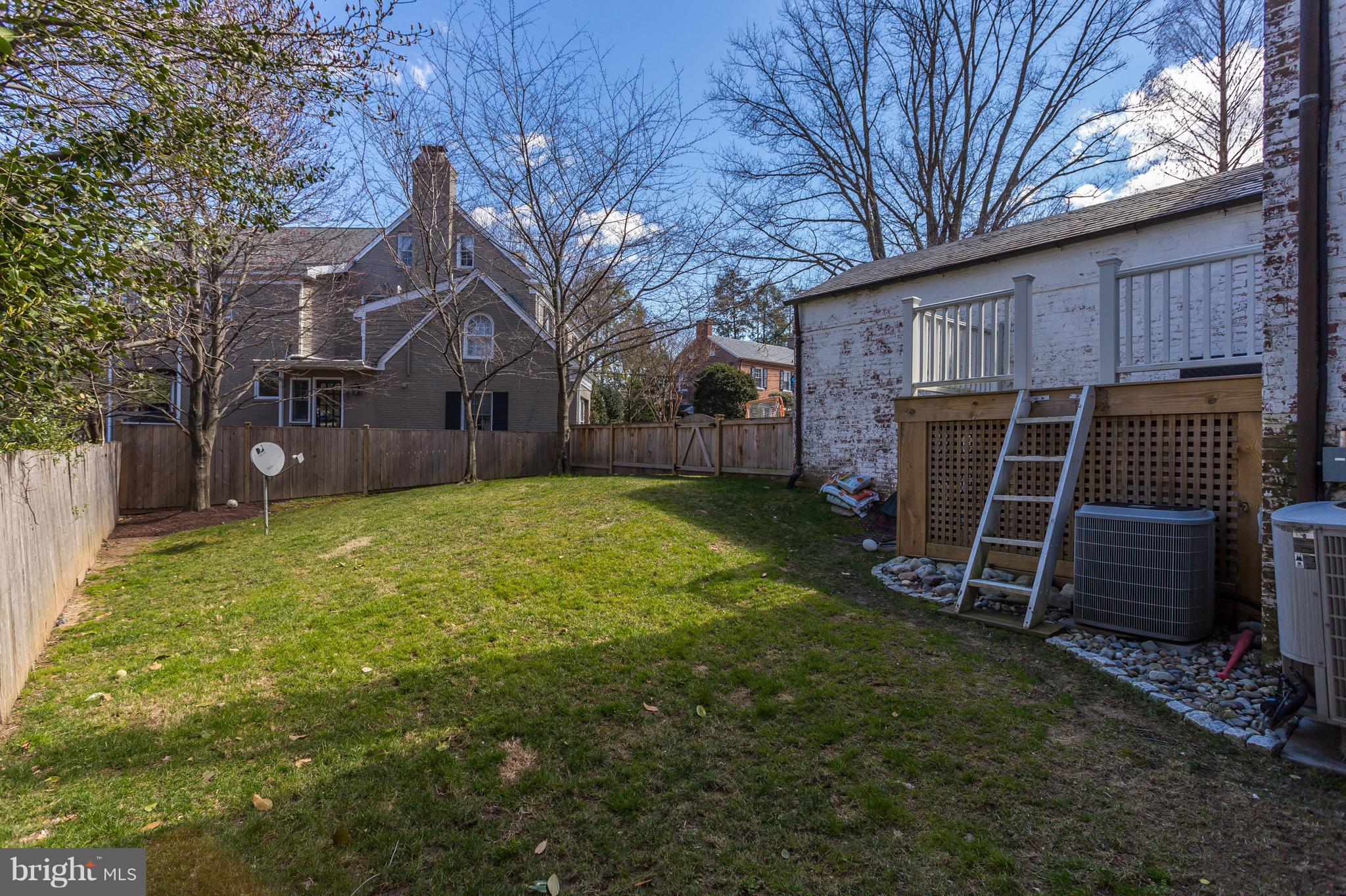 CHEVY CHASE - Residential