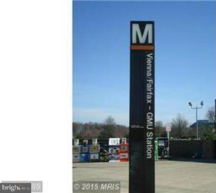 HAWTHORNE VILLAGE - Residential