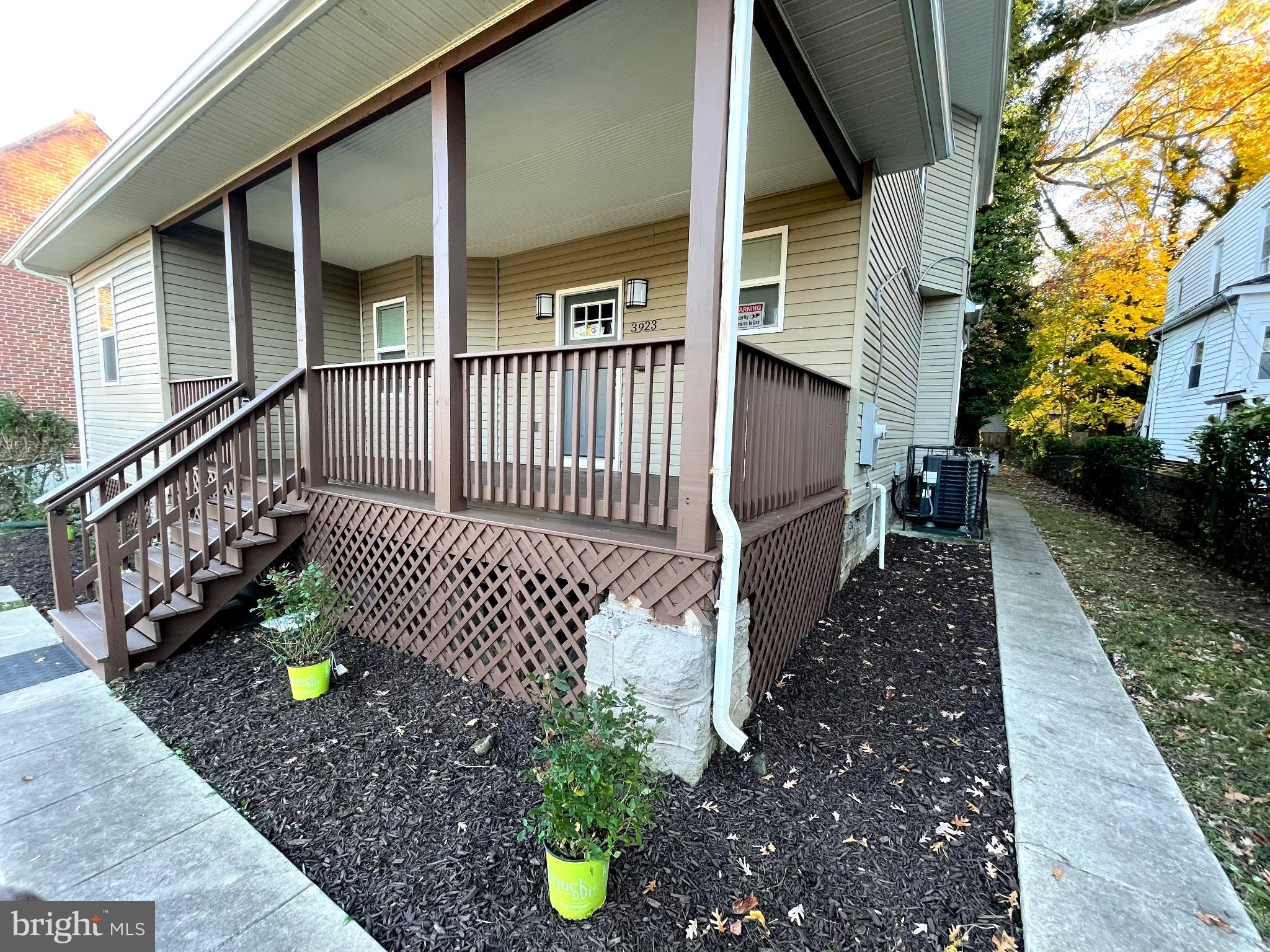 3923 FAIRVIEW AVENUE