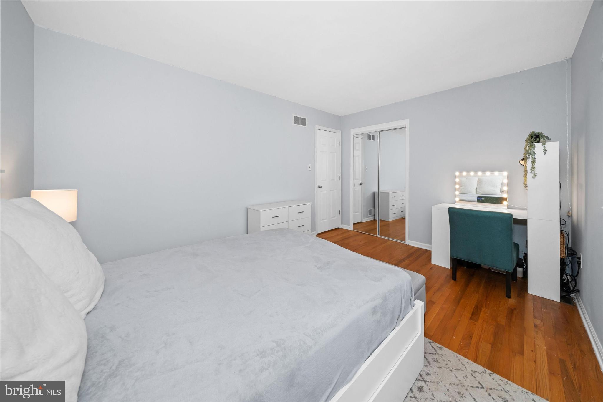 WINDSOR - Residential