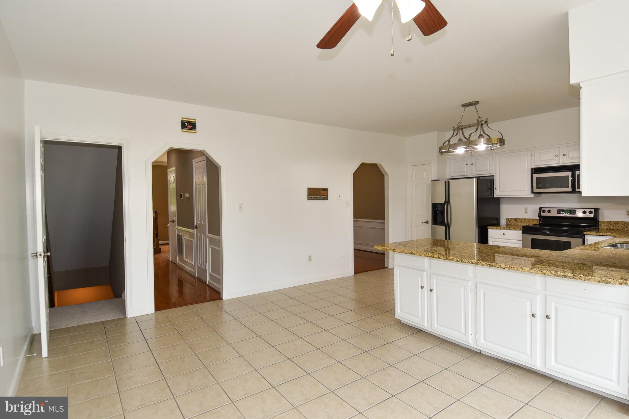 SEVEN OAKS - Residential