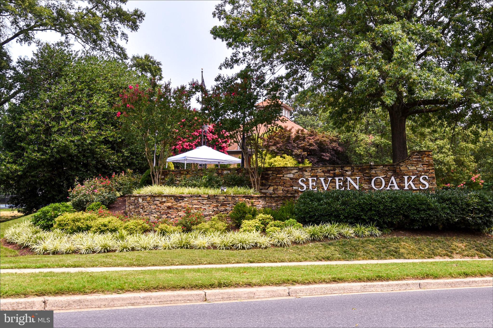SEVEN OAKS - Residential