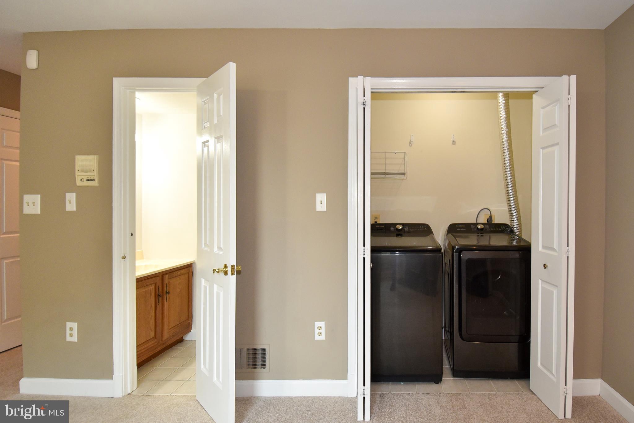 SEVEN OAKS - Residential