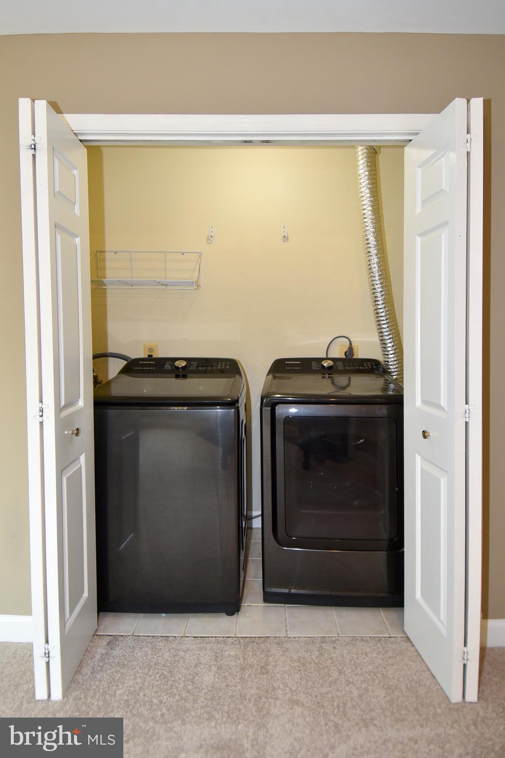 SEVEN OAKS - Residential