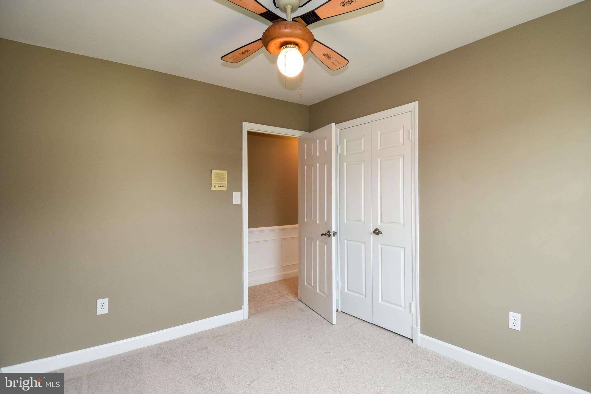 SEVEN OAKS - Residential