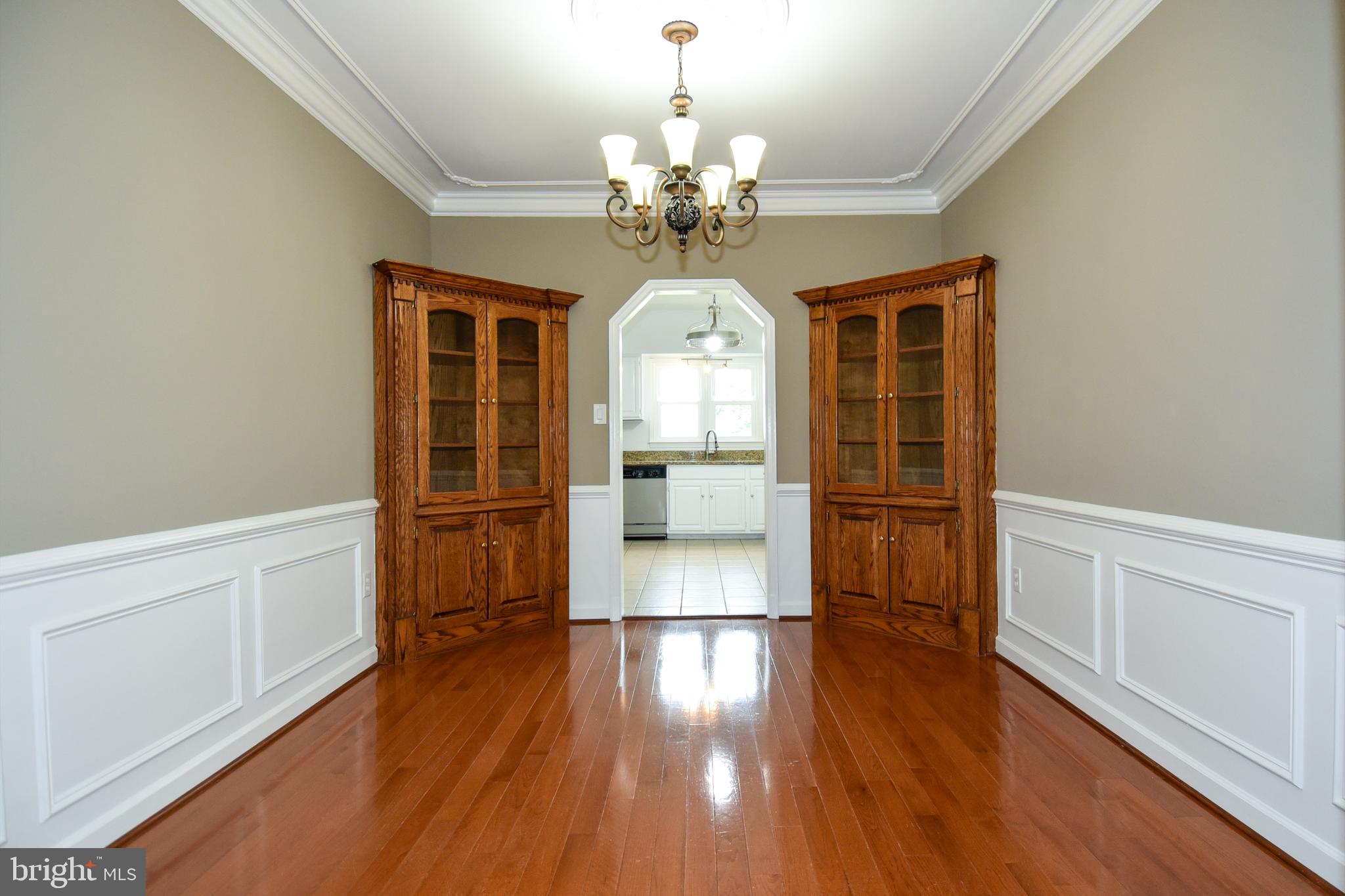 SEVEN OAKS - Residential