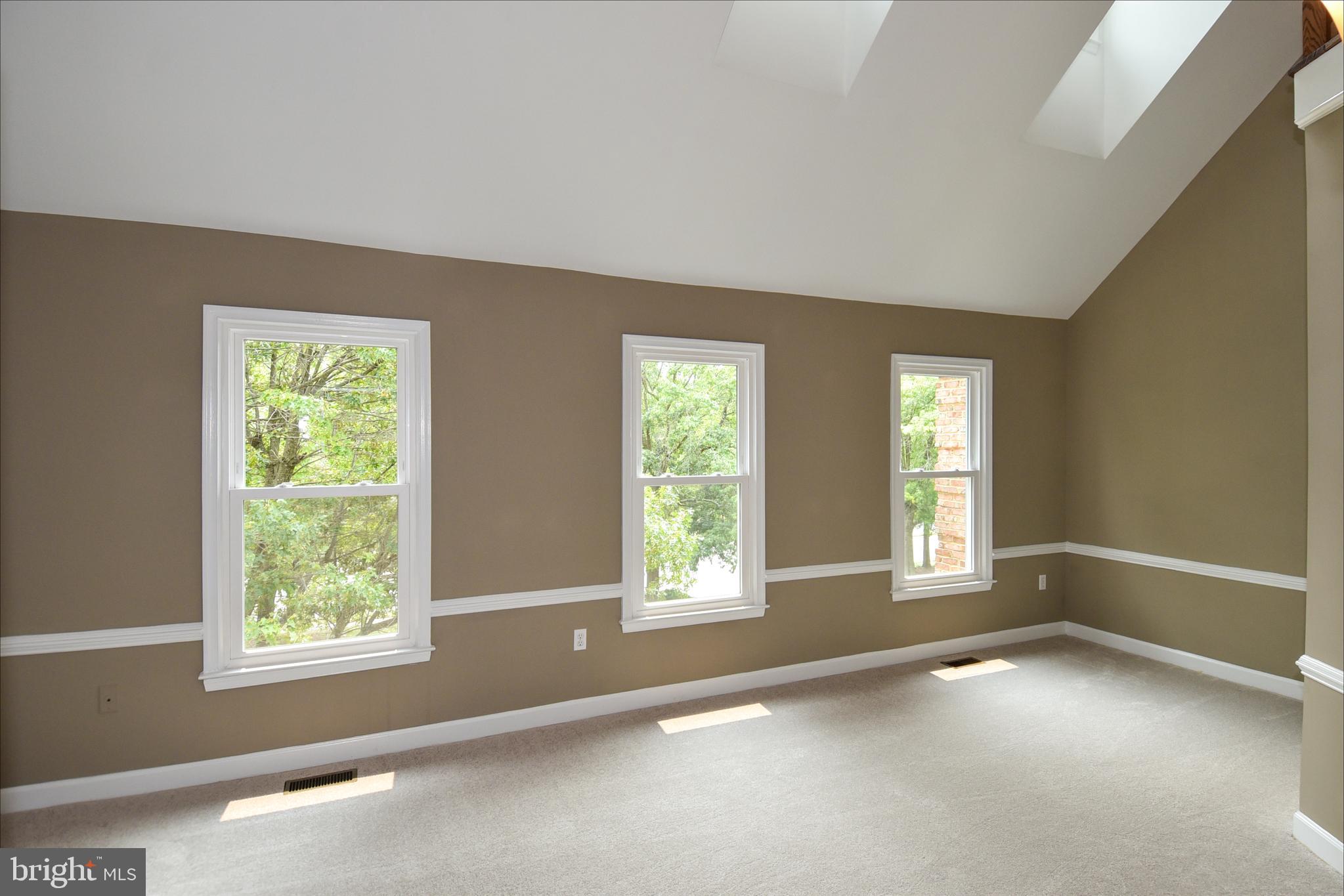 SEVEN OAKS - Residential